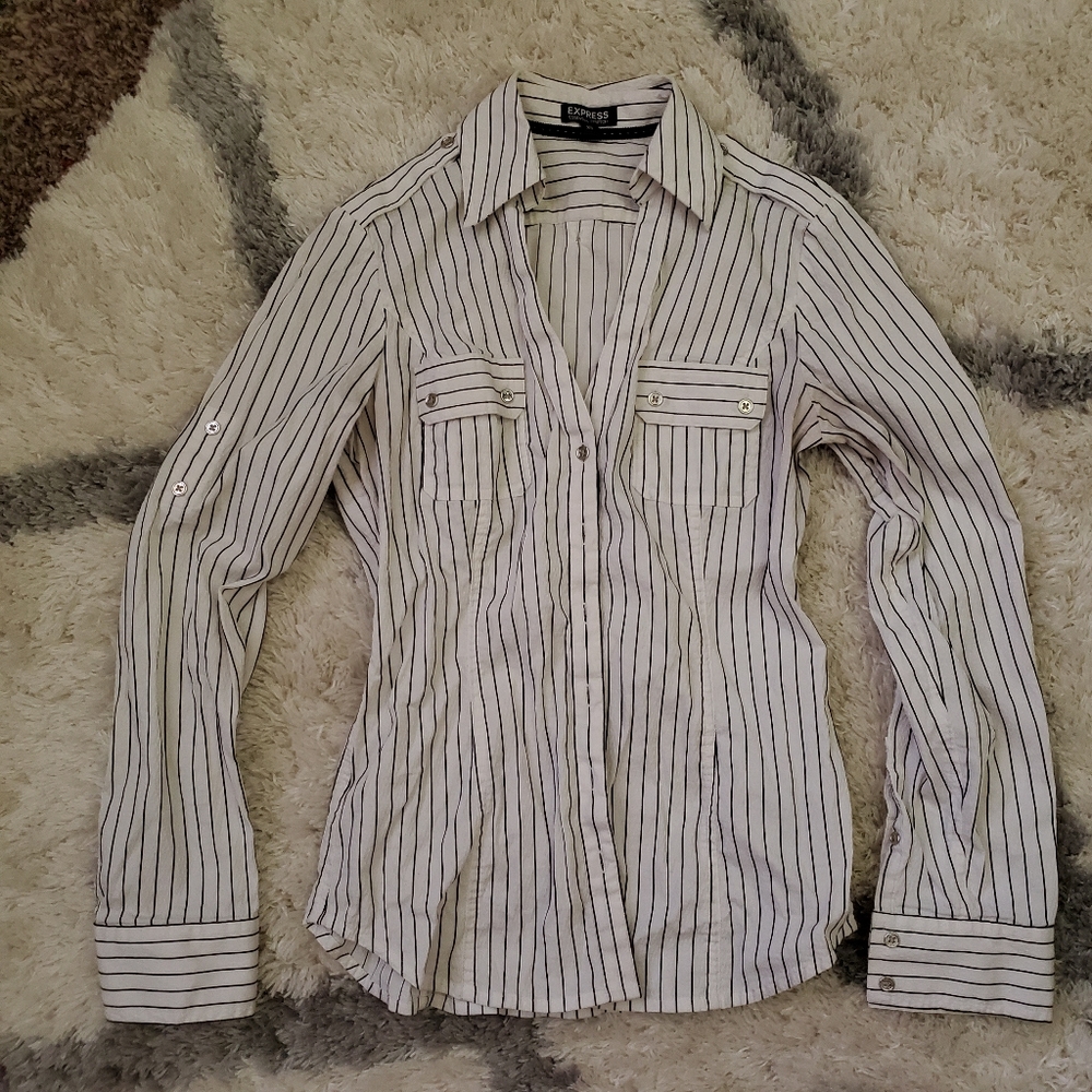 Express Essential Stretch shirt